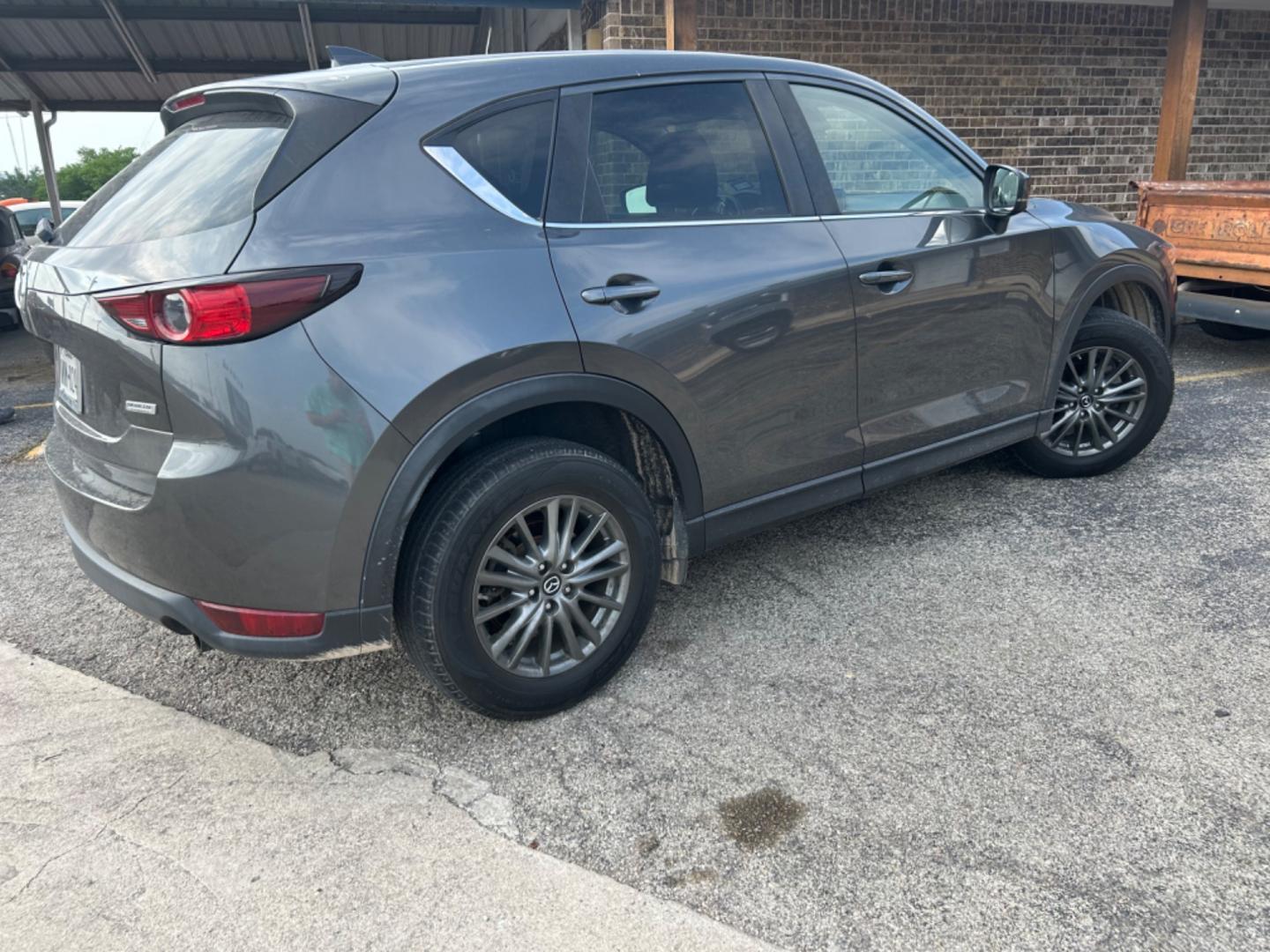 2017 Grey Mazda CX-5 (JM3KFACL8H0) , located at 1687 Business 35 S, New Braunfels, TX, 78130, (830) 625-7159, 29.655487, -98.051491 - Photo#2
